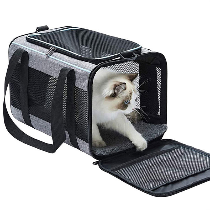 Capacity Foldable Breathable Soft-Sided Pet Carrier S02 - Image 4