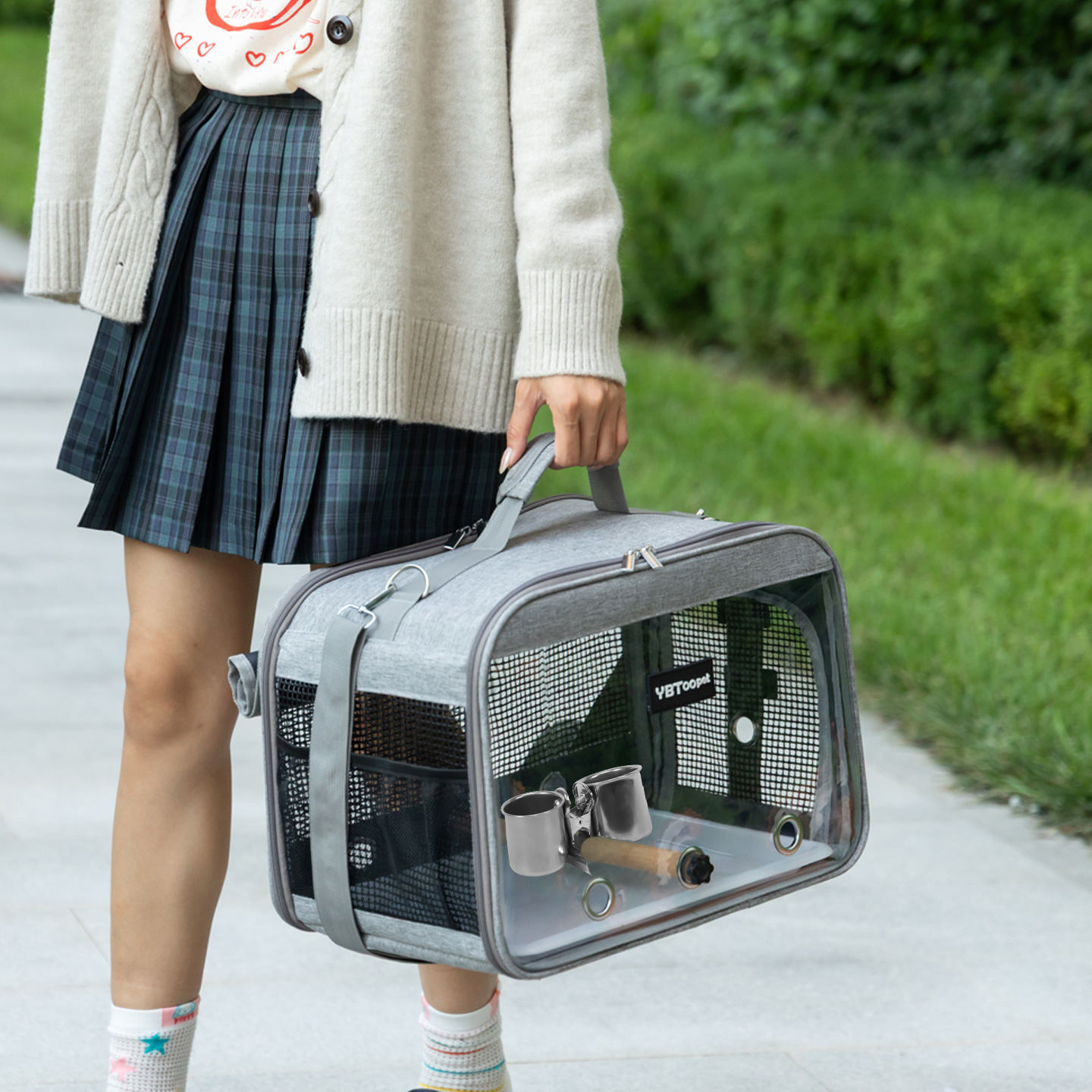 Large Capacity Breathable Parrot Carrier S02 - Image 3
